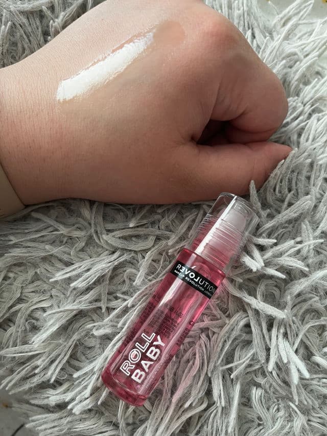 Revolution Beauty Relove Roll Baby Lip Oil review photo by Sara93