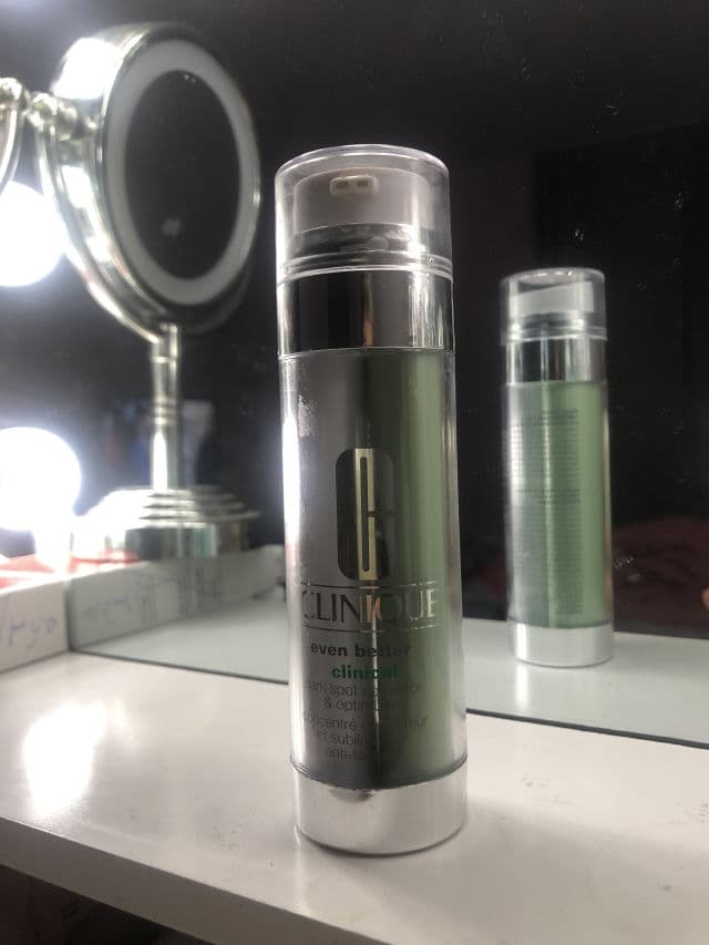 Clinique Even Better Clinical Dark Spot Corrector & Optimizer review photo by Roxyy