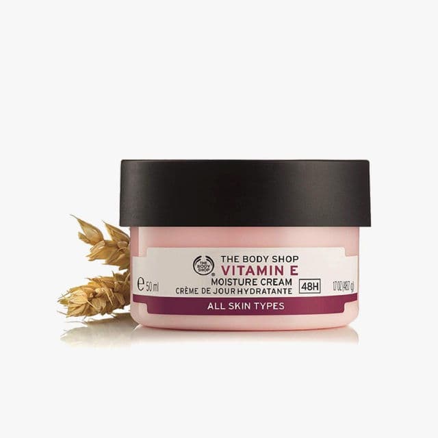 The Body Shop Vitamin E Moisture Cream review photo by Alhala