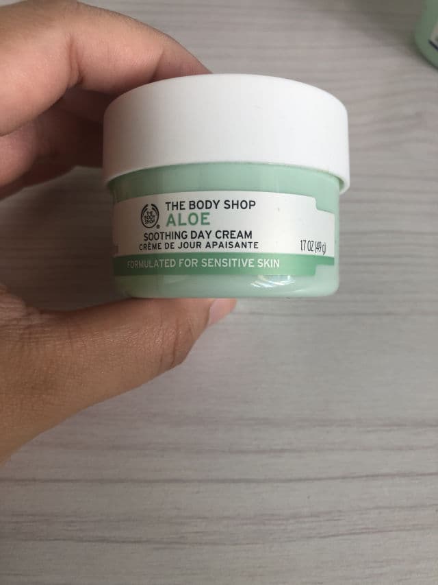 The Body Shop Aloe Soothing Day Cream review photo by AmeeJay