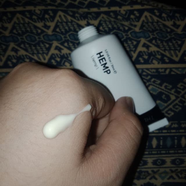 The Inkey List Hemp Oil Cream Moisturizer review photo by Lovemadediary