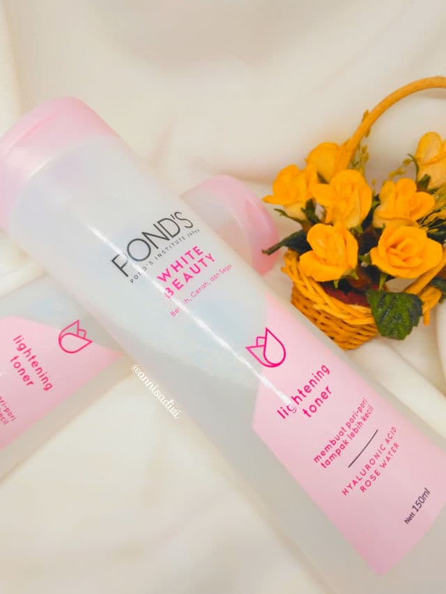 Pond's White Beauty Lightening Toner review photo by Annisadivi