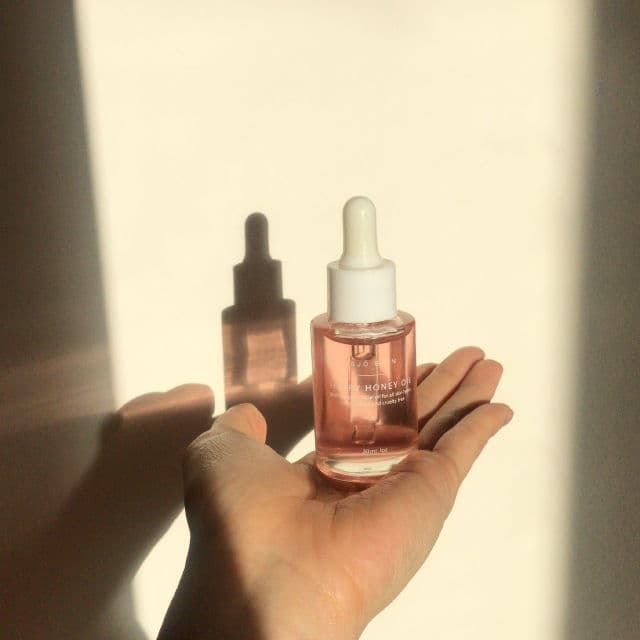 Sjö Skin Happy Honey Facial Oil review photo by Ariana