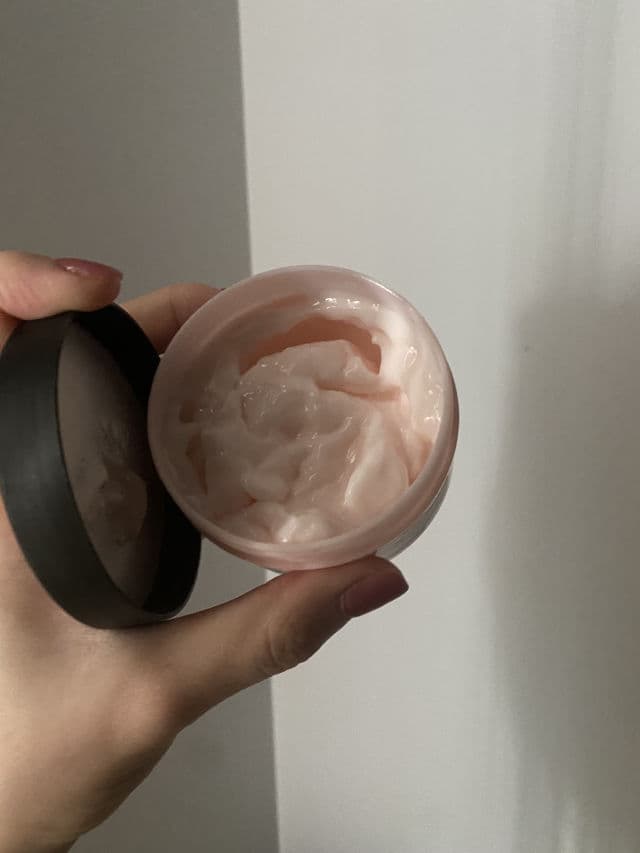The Body Shop Vitamin E Sink-in Moisture Sleeping Mask review photo by Beany