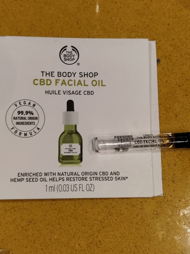 The Body Shop CBD Restoring Facial Oil review photo by Bibianarg