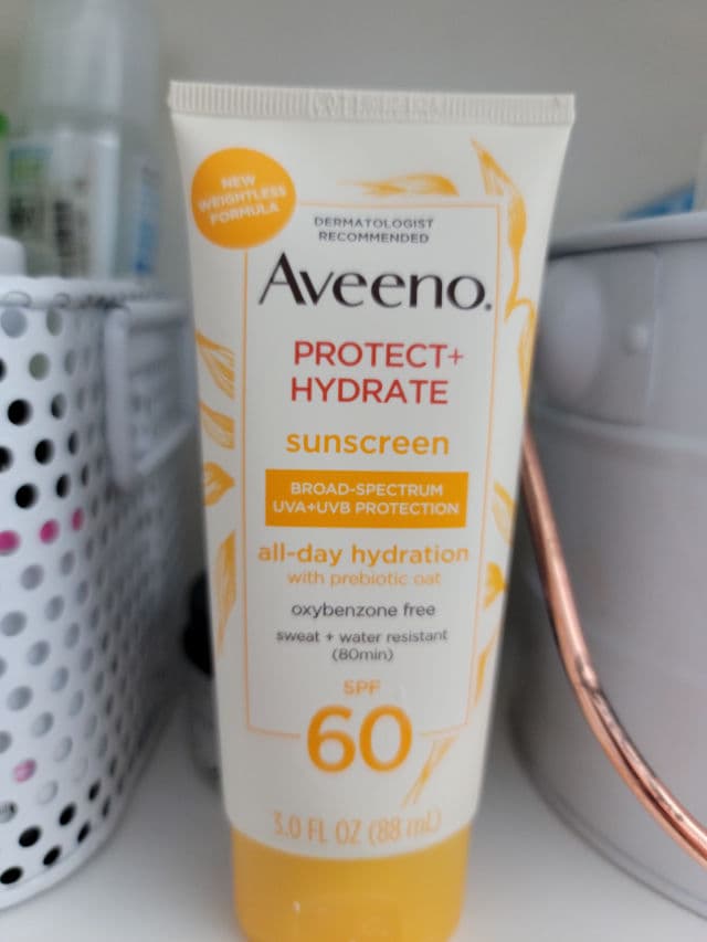 Aveeno Protect + Hydrate SPF 60 Sunscreen review photo by DrBroflovski