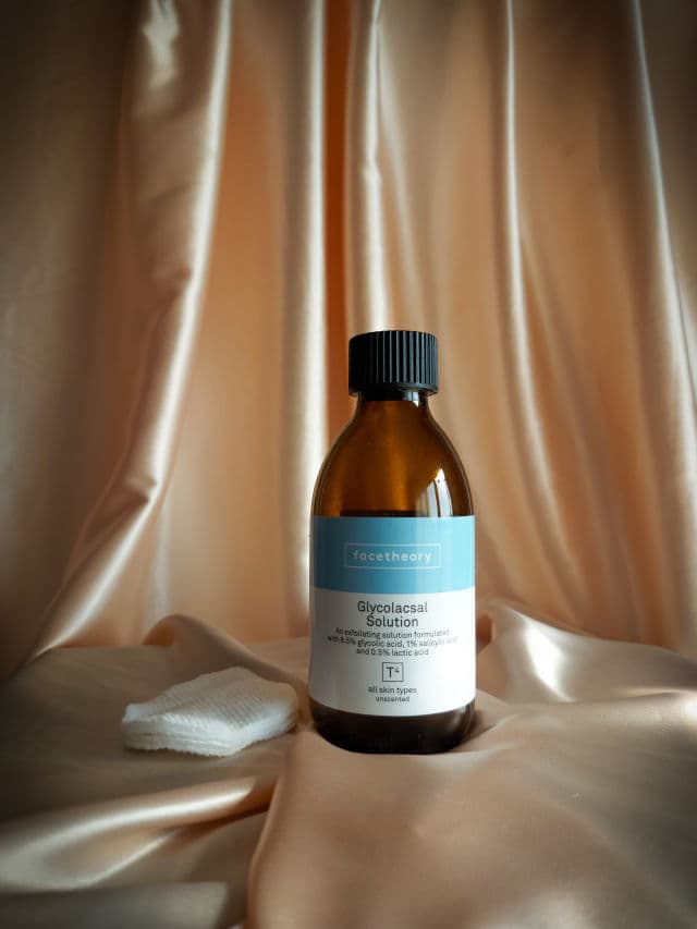 facetheory Glycolacsal Solution T4 review photo by Chillwithsunscreen