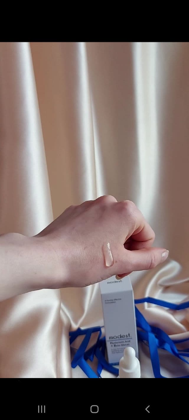 modest. Hyaluronic Acid + Beta-Glucan review photo by Chillwithsunscreen
