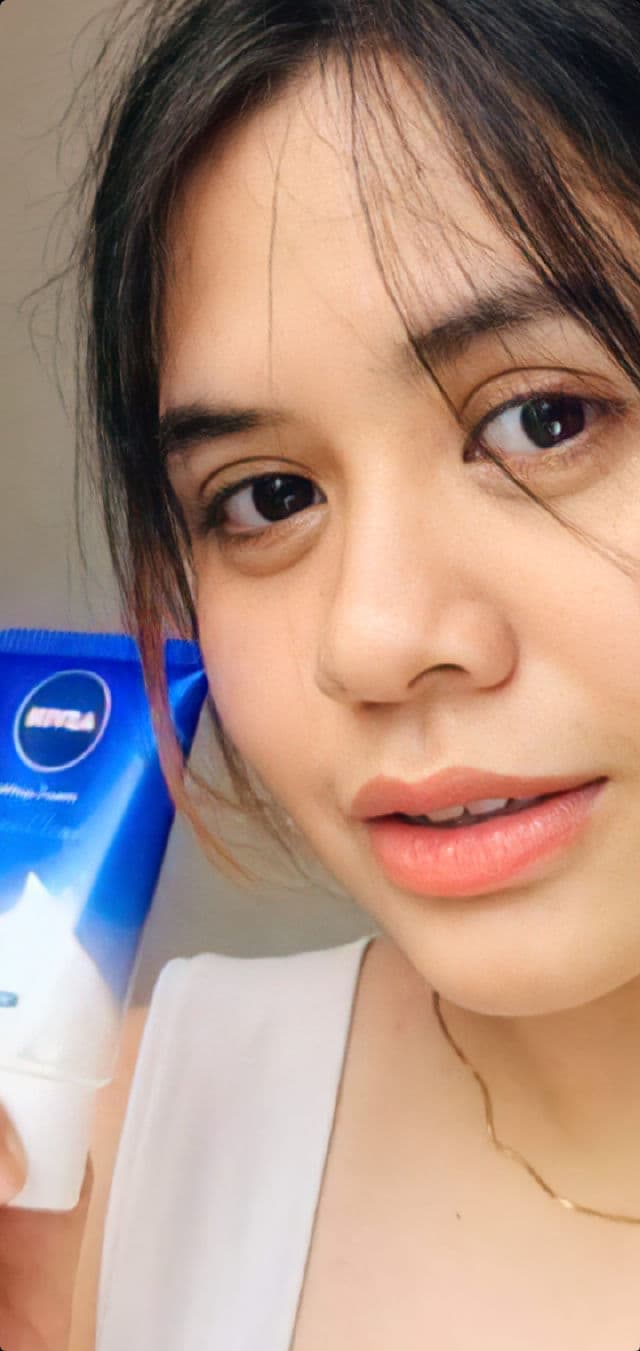 Nivea Whip Foam Acne Clear 0% Alcohol review photo by Cmllnntlntn08