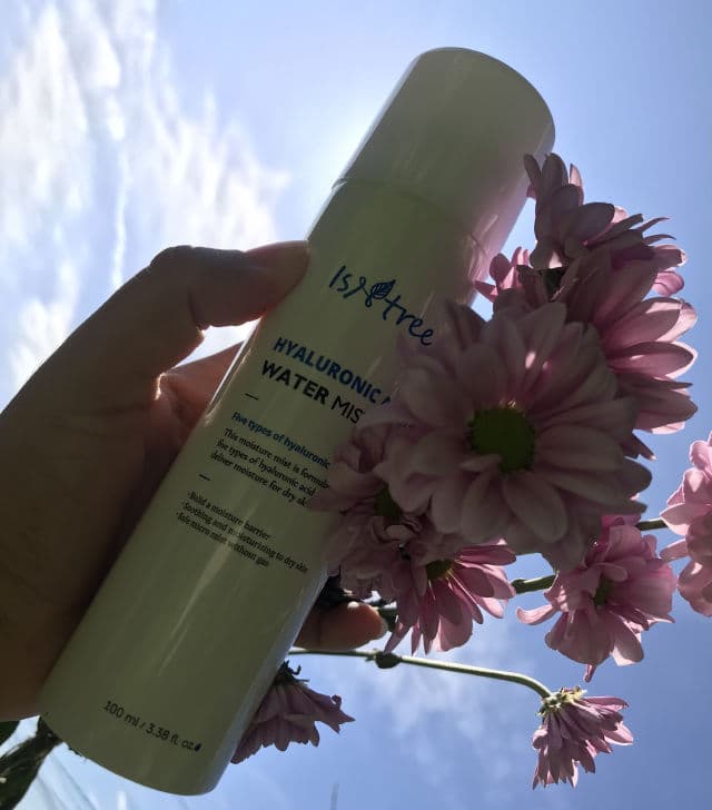 ISNTREE Hyaluronic Acid Water Mist review photo by Estephiglow