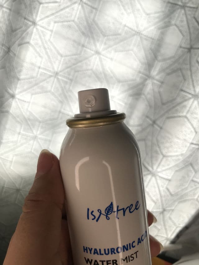 ISNTREE Hyaluronic Acid Water Mist review photo by Estephiglow