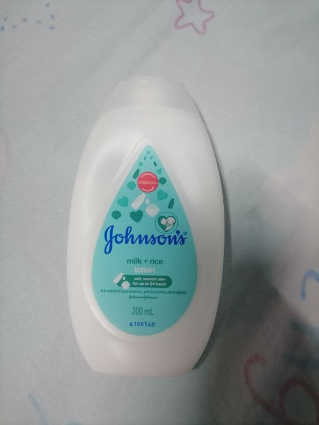 Johnson's Milk + Rice Baby Lotion review photo by EyLee