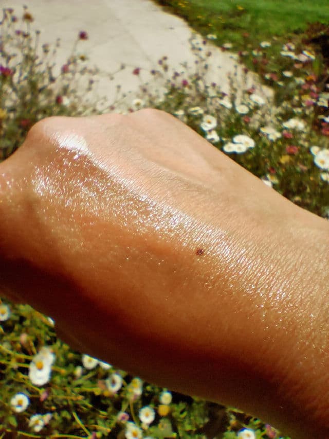 La Roche-Posay Hyalu B5 Aqua Gel SPF30 review photo by FrenchyPeach19