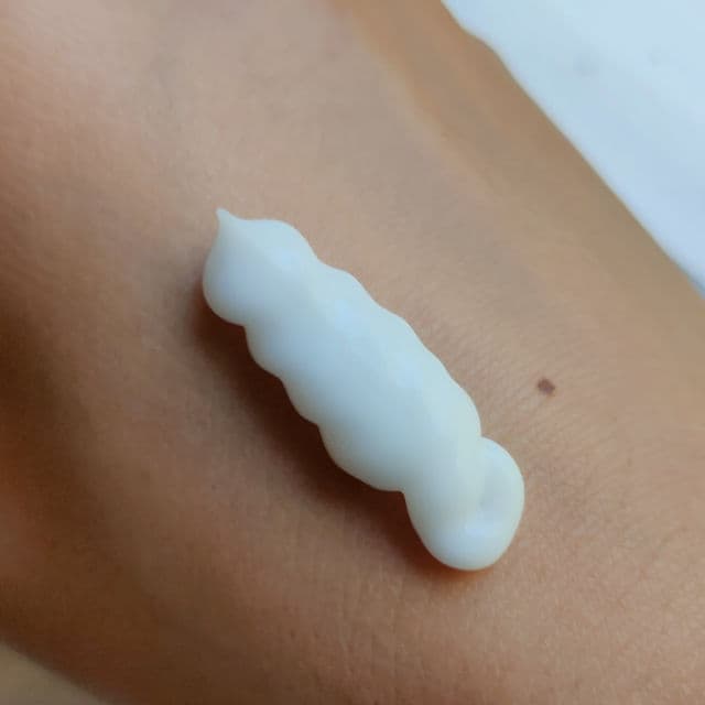 SVR Sensifine Dermo-Nettoyant review photo by FrenchyPeach19