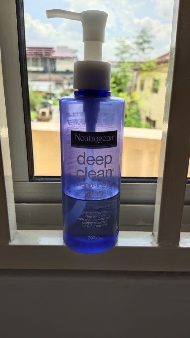 Neutrogena Deep Clean Cleansing Oil review photo by Fubiwushi