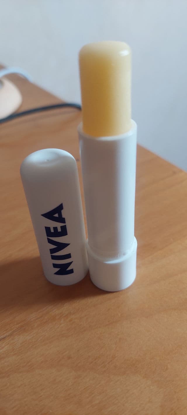 Nivea Med Repair Lip Balm review photo by Gray17