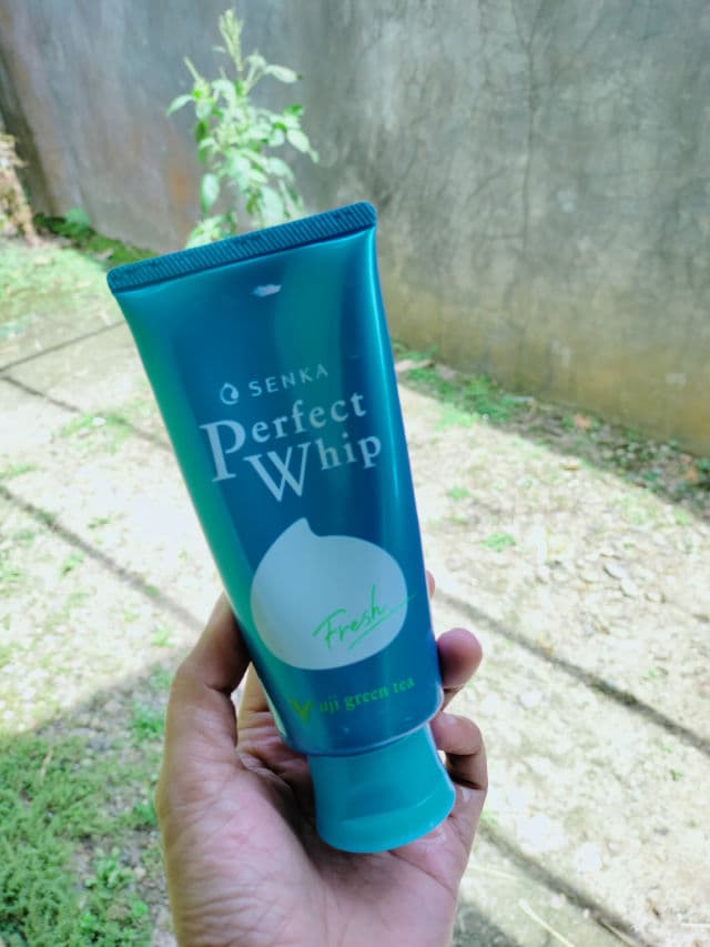 Senka Perfect Whip Fresh Anti Shine review photo by IffahHaf