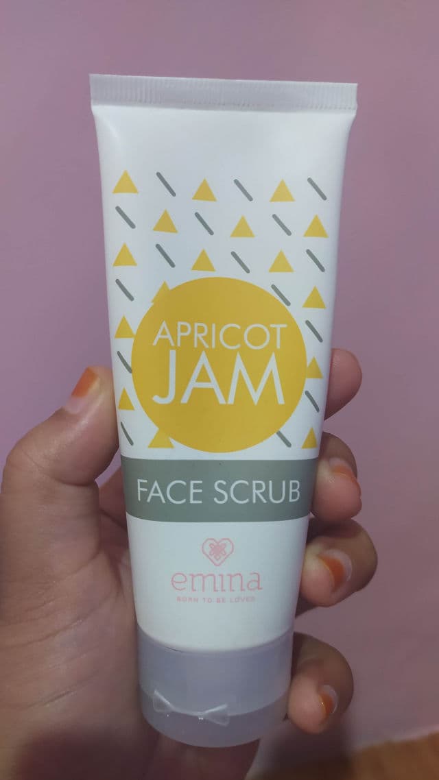 Emina Apricot Jam Facial Scrub review photo by IsniOktavia