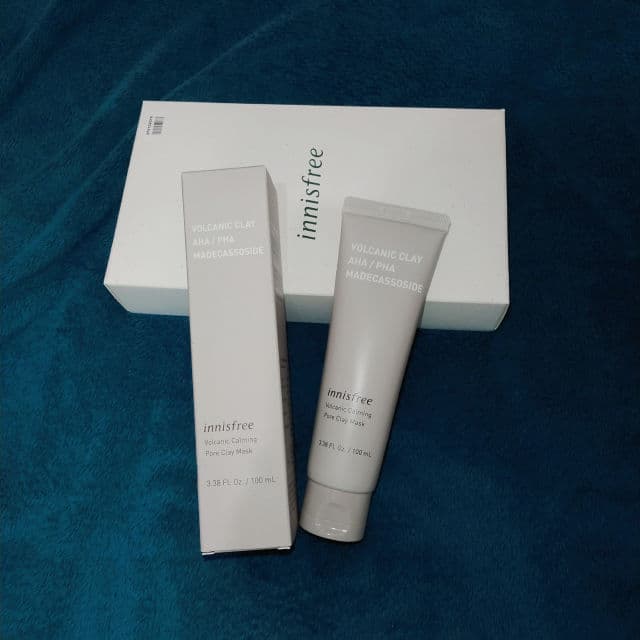 INNISFREE Volcanic Clay AHA/PHA Madecassoside - Volcanic Calming Pore Clay Mask review photo by Jayne456