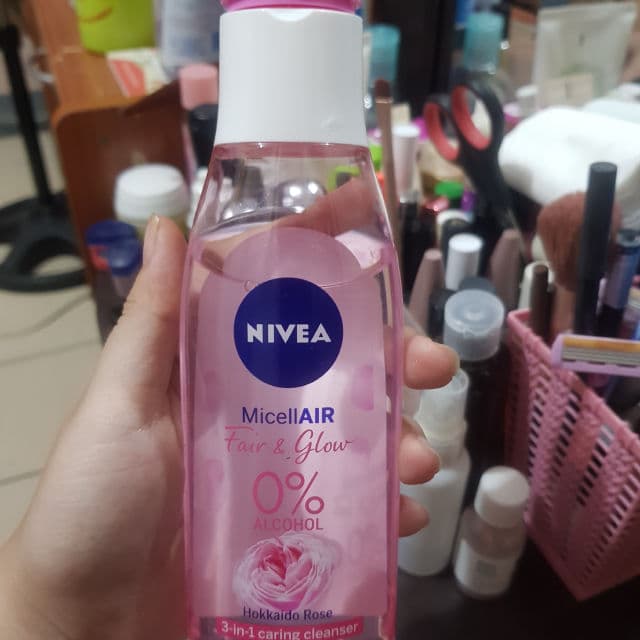 Nivea Fair & Glow Hokkaido Rose MicellAIR Cleanser review photo by JoanneKylie