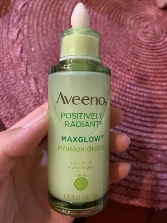 Aveeno Positively Radiant MaxGlow Infusion Drops Serum review photo by Katerynabeauty
