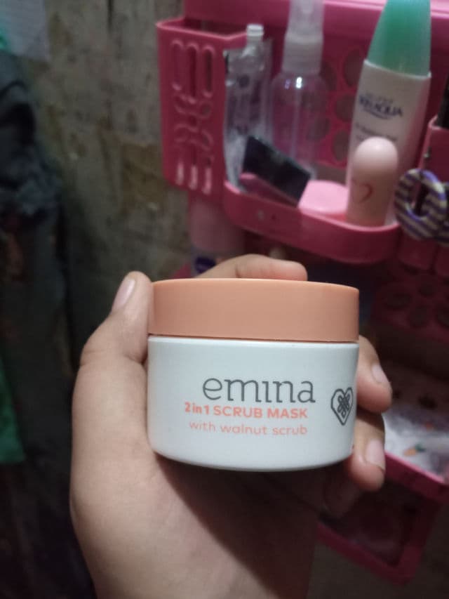 Emina 2 in 1 Scrub Mask review photo by KhoirunNisa