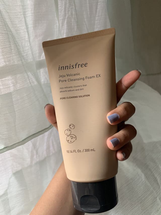 INNISFREE Jeju Volcanic Pore Cleansing Foam review photo by Khushu