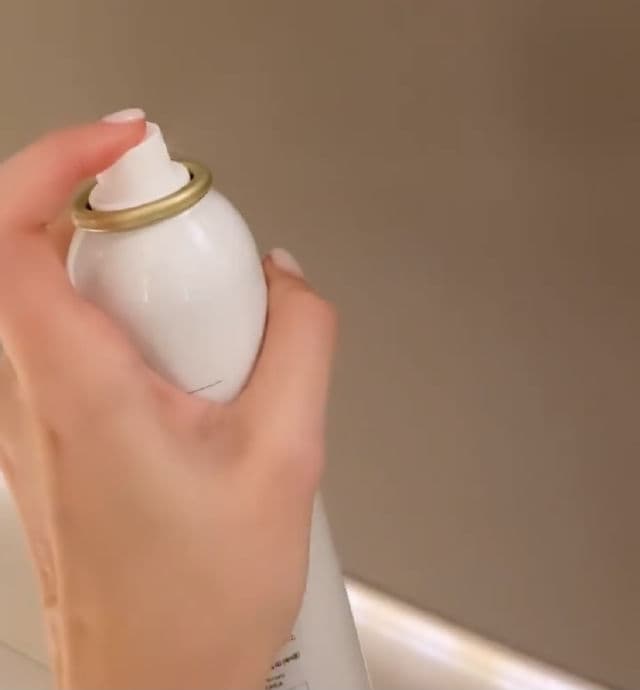 ISNTREE Hyaluronic Acid Water Mist review photo by Kseniabeauty