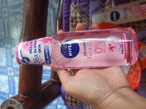 Nivea Fair & Glow Hokkaido Rose MicellAIR Cleanser review photo by LoisMarie