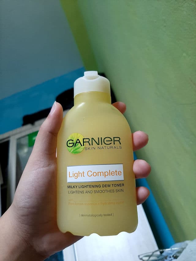 Garnier Light Complete Milky Lightening Dew Toner review photo by Mabelle