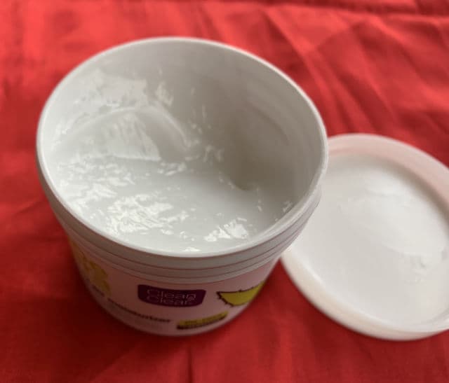 Clean & Clear Aloe Vera Calming Gel Moisturizer review photo by MargaritaX