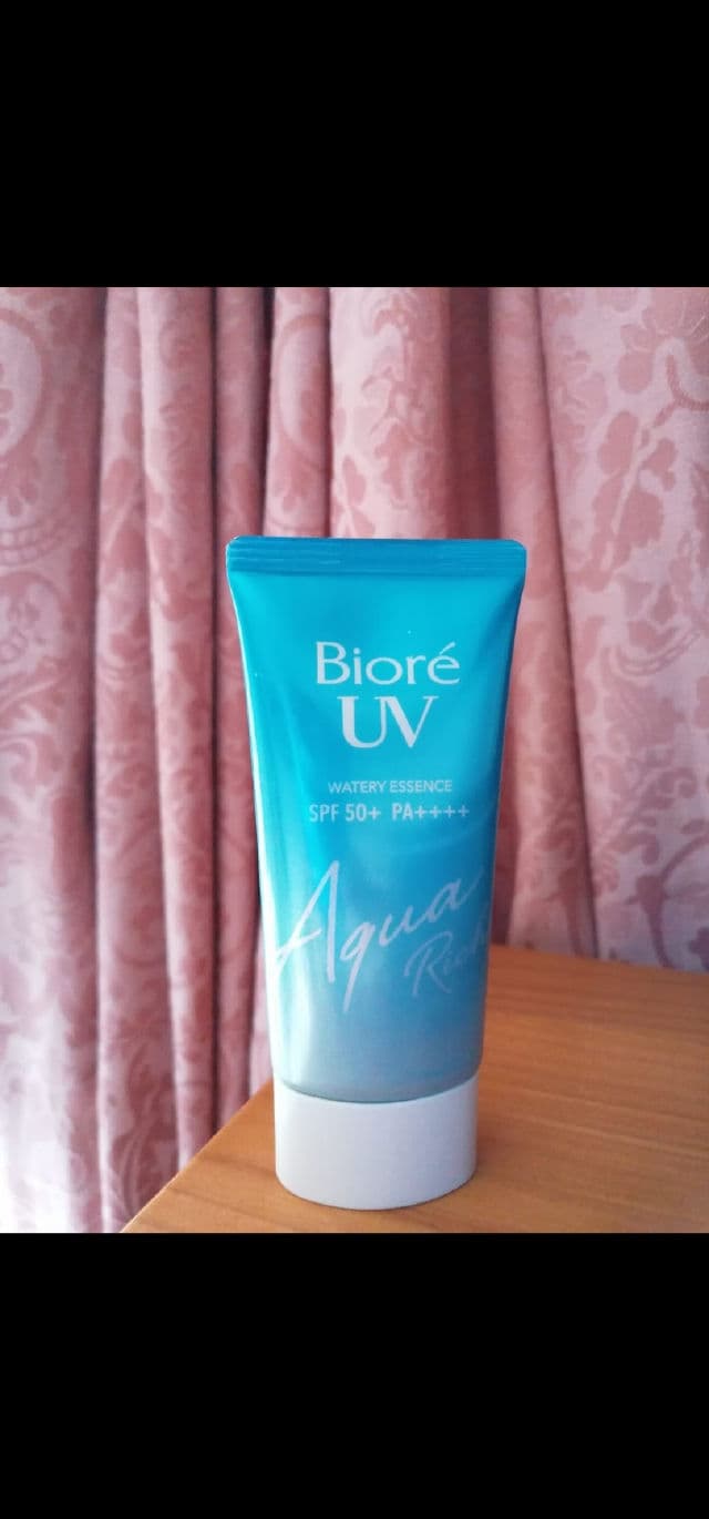 Biore UV Aqua Rich Watery Essence SPF 50+ PA ++++ review photo by Reenybees