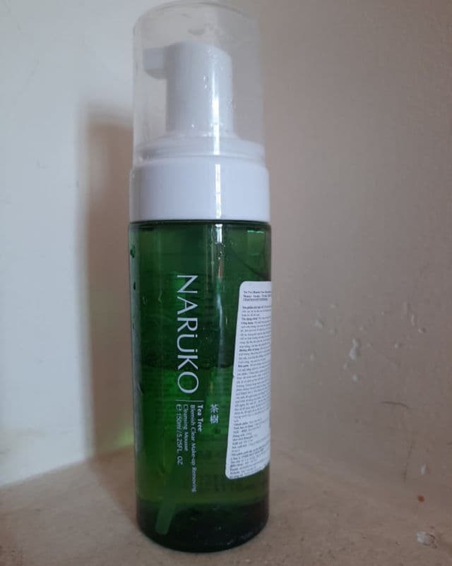 Naruko Tea Tree Blemish Clear Make-Up Removing Cleansing Mousse review photo by MeiMeiReview