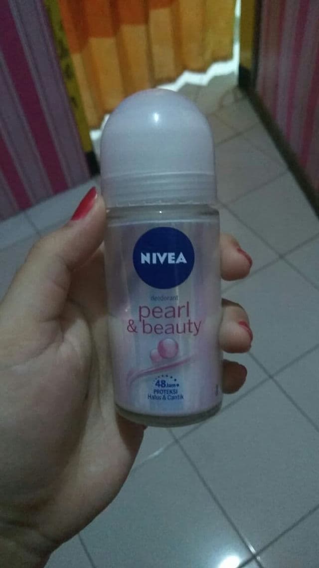Nivea Whitening Deep Serum White & Smooth Hokkaido Rose Deodorant Roll review photo by Meivita28