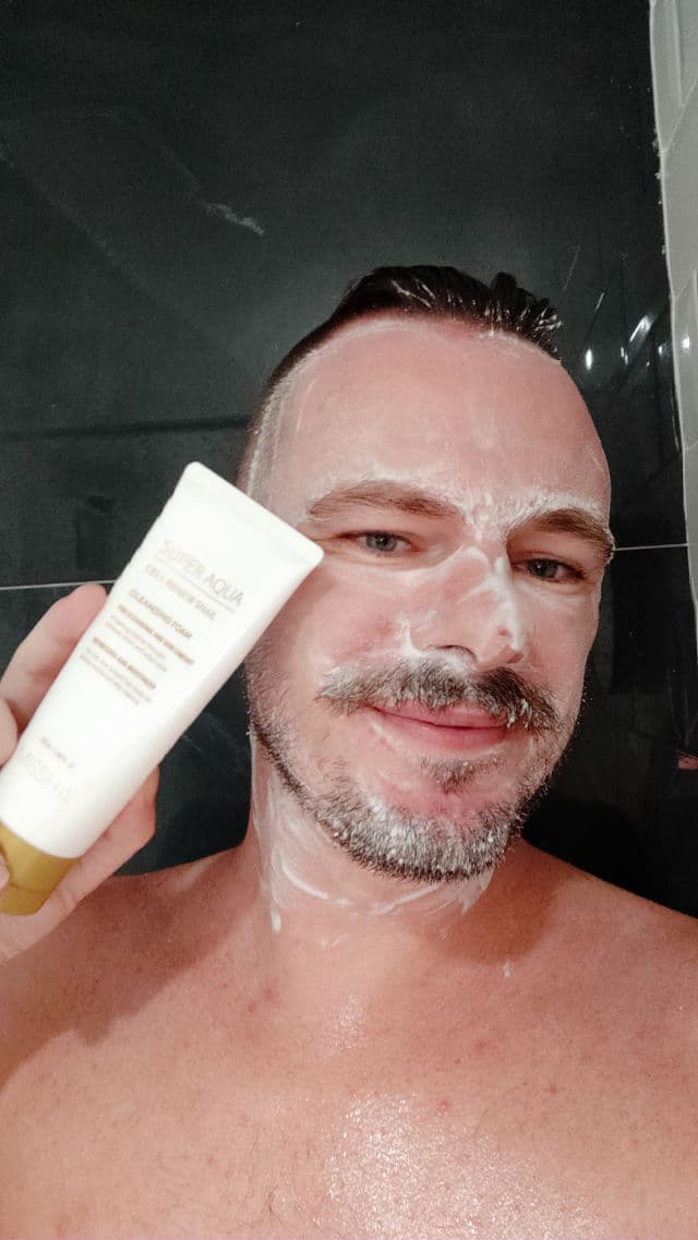 MISSHA Super Aqua Cell Renew Snail Cleansing Foam review photo by MySkinToday