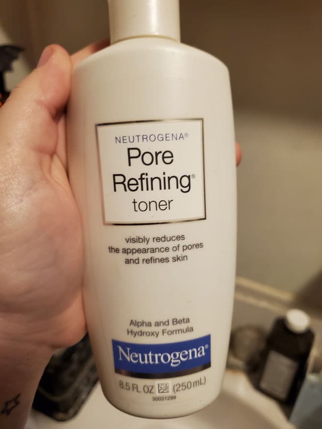 Neutrogena Pore Refining Toner, Alpha and Beta Hydroxy Formula review photo by Misshollygrove