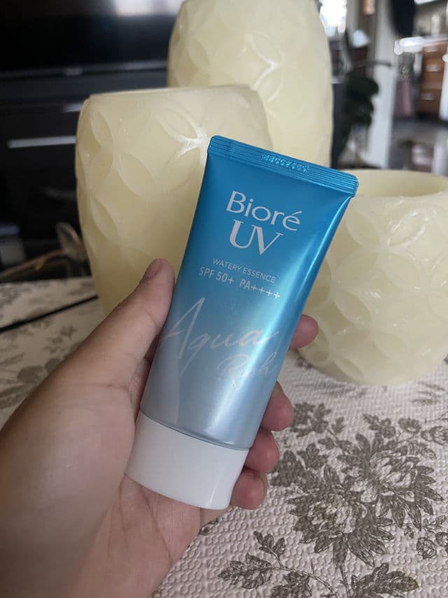 Biore UV Aqua Rich Watery Essence SPF 50+ PA ++++ review photo by NoemeS