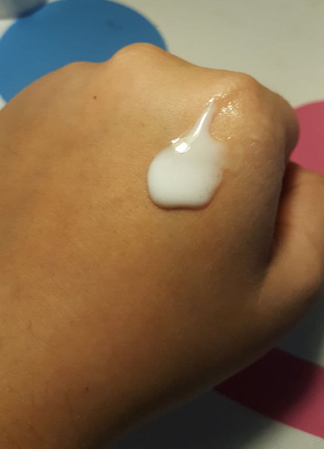 Hada Labo Sensitive Skin Hydrating Creamy Wash review photo by OyaOra