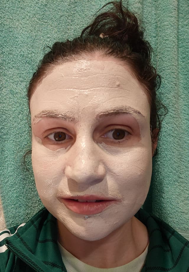 INNISFREE Jeju Volcanic Clay Mousse Mask EX review photo by PickyEv