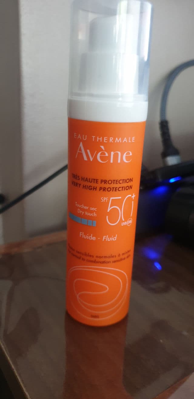 Avene Very High Protection Mineral Fluid SPF 50+ review photo by Rubee