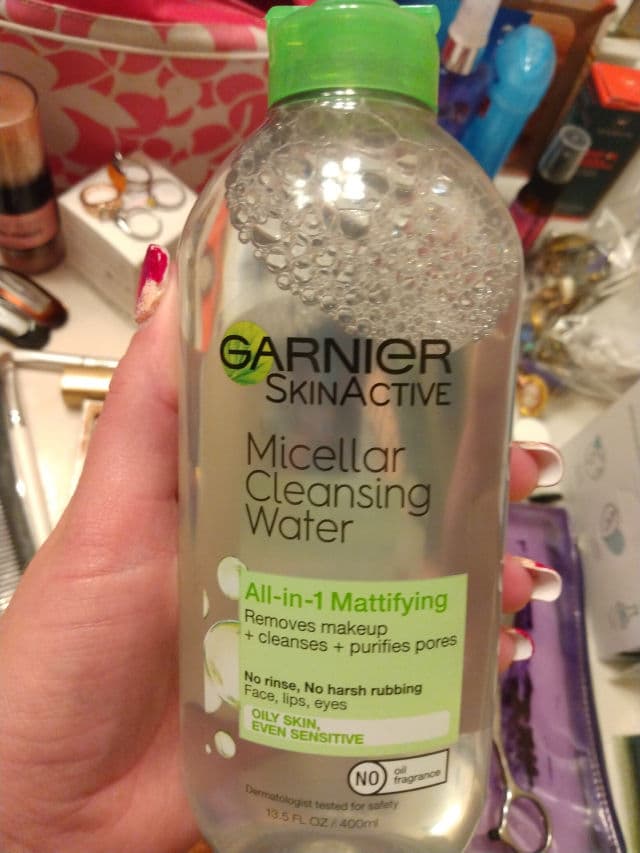 Garnier Nutritioniste SkinActive Micellar Cleansing Water All-in-1 Mattifying review photo by SarahES