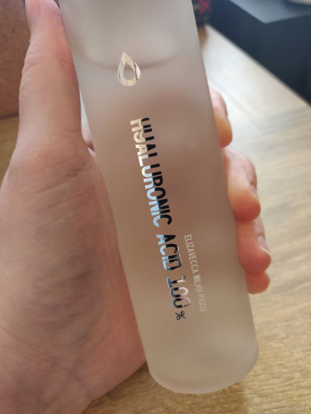ELIZAVECCA Milky Piggy Hyaluronic Acid 100% Serum review photo by Skincarekitten