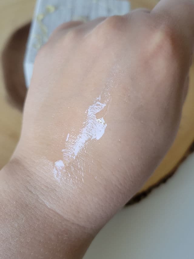 COSRX Full Fit Propolis Ultra Light Ampoule review photo by Skincareverse