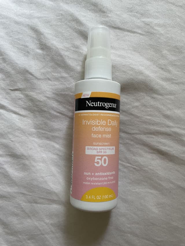Neutrogena Invisible Daily Defense Sunscreen Face Mist SPF 50 review photo by Rrynskin