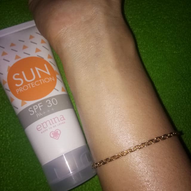Emina Sun Protection SPF 30 PA+++ review photo by Skylin