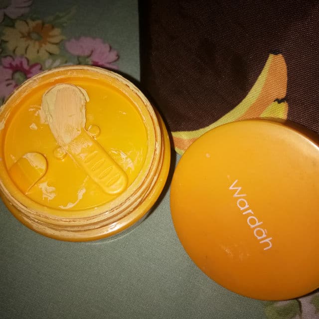 Wardah C-Defense Waterclay Mask review photo by Skylin