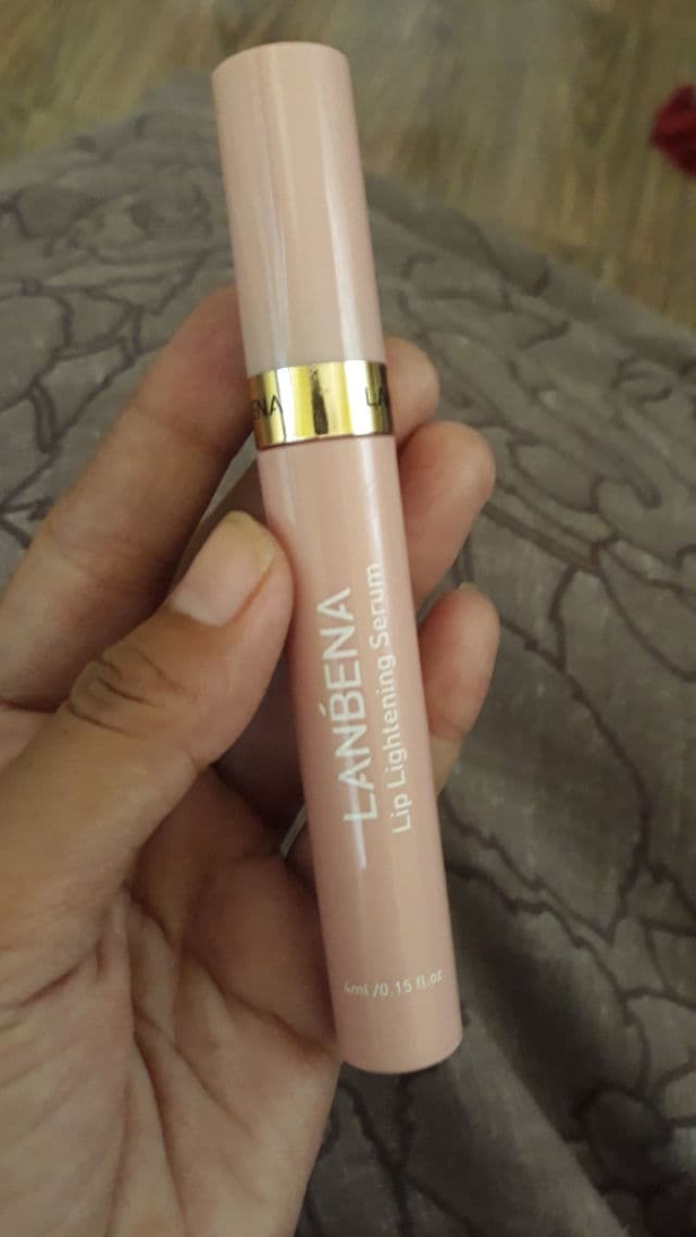 Lanbena Lsoflavone Lip Care Serum Lip Plumper review photo by Swet