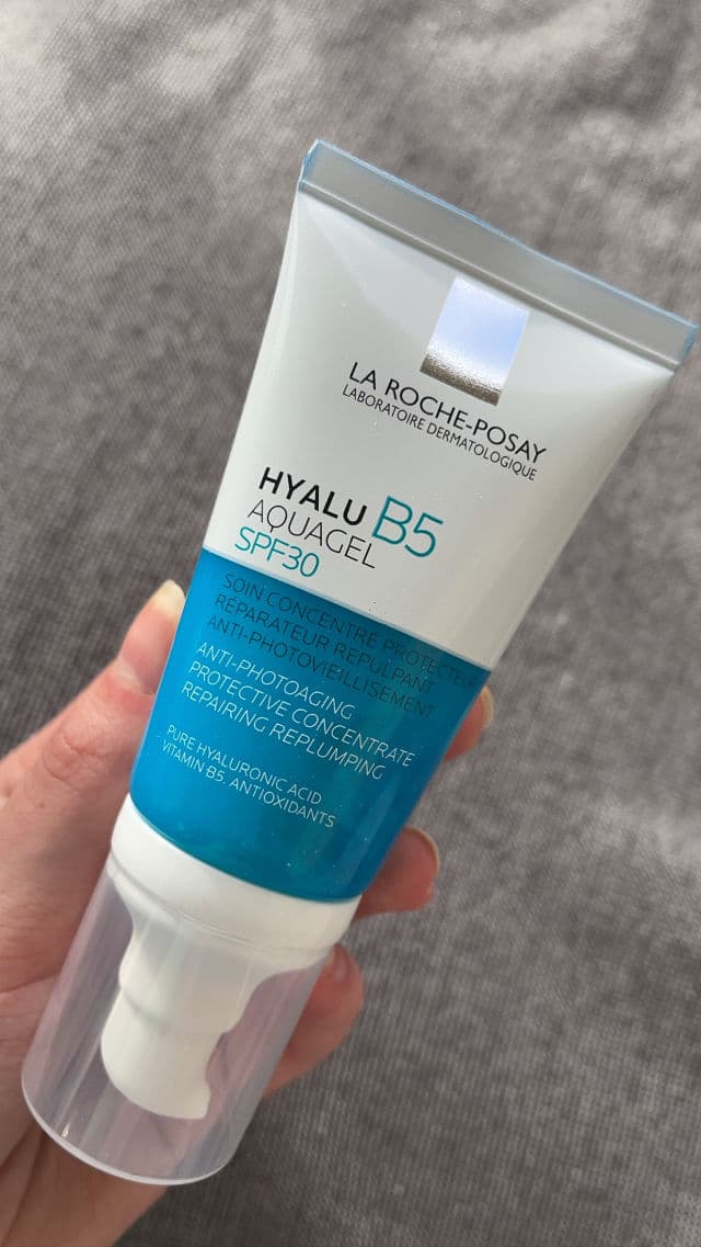 La Roche-Posay Hyalu B5 Aqua Gel SPF30 review photo by TheBeePlan