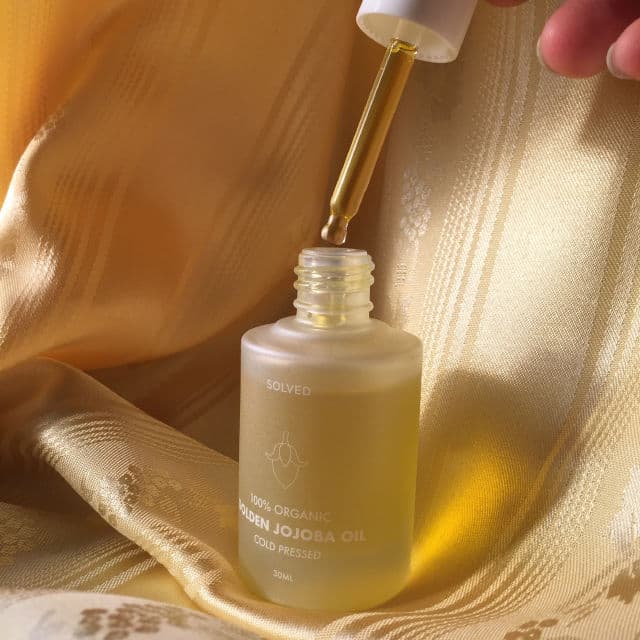 Solved Skincare 100% Organic Golden Jojoba Oil review photo by TheGeekyBeaute