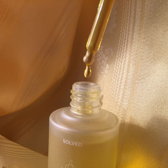 Solved Skincare 100% Organic Golden Jojoba Oil review photo by TheGeekyBeaute